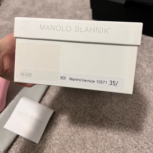 Manolo Blahnik pink heels - Picture 5 of 5